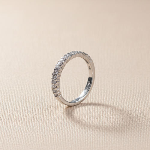 Pavé Band - Branded Background